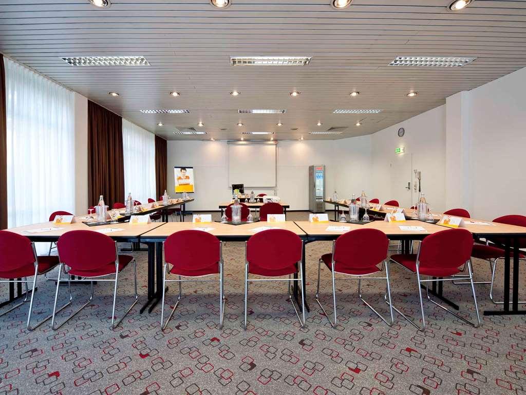 Ibis Regensburg Zentrum Exterior photo